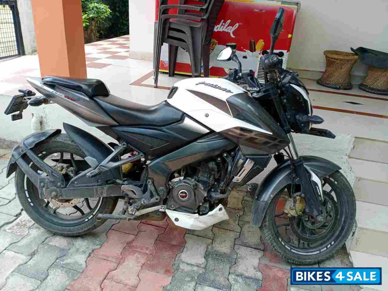White Colour Bajaj Pulsar 200 NS ABS