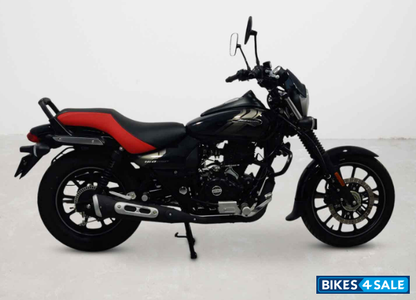 Bajaj Avenger Street 160