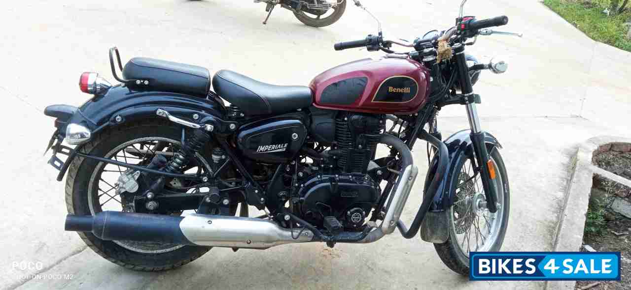 Merun Red Benelli Imperiale 400 Merun Red Benelli Imperiale 400