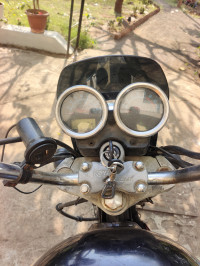 Black Royal Enfield Thunderbird 350