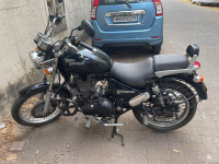 Black Royal Enfield Thunderbird 500