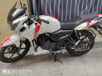 Pearl White TVS Apache RTR 160