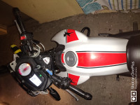 Pearl White TVS Apache RTR 160