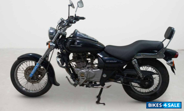 Bajaj Avenger 180 DTS-i