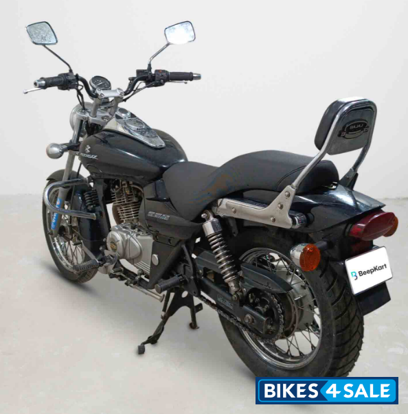 Bajaj Avenger 180 DTS-i