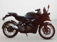 Bajaj Pulsar RS 200