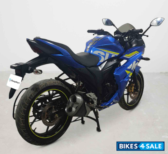 Suzuki Gixxer SF