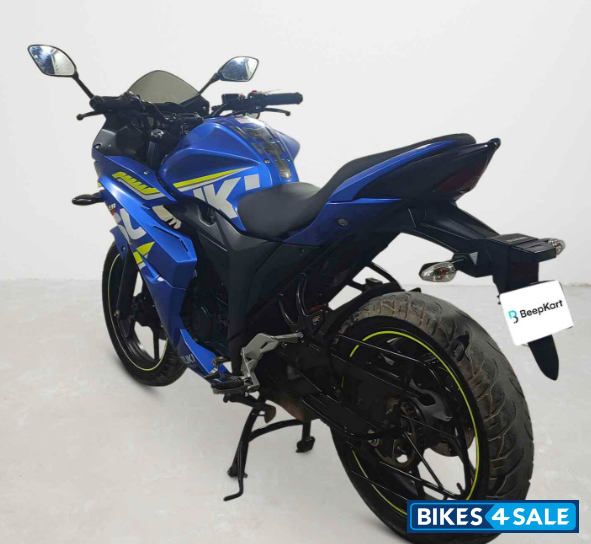 Suzuki Gixxer SF