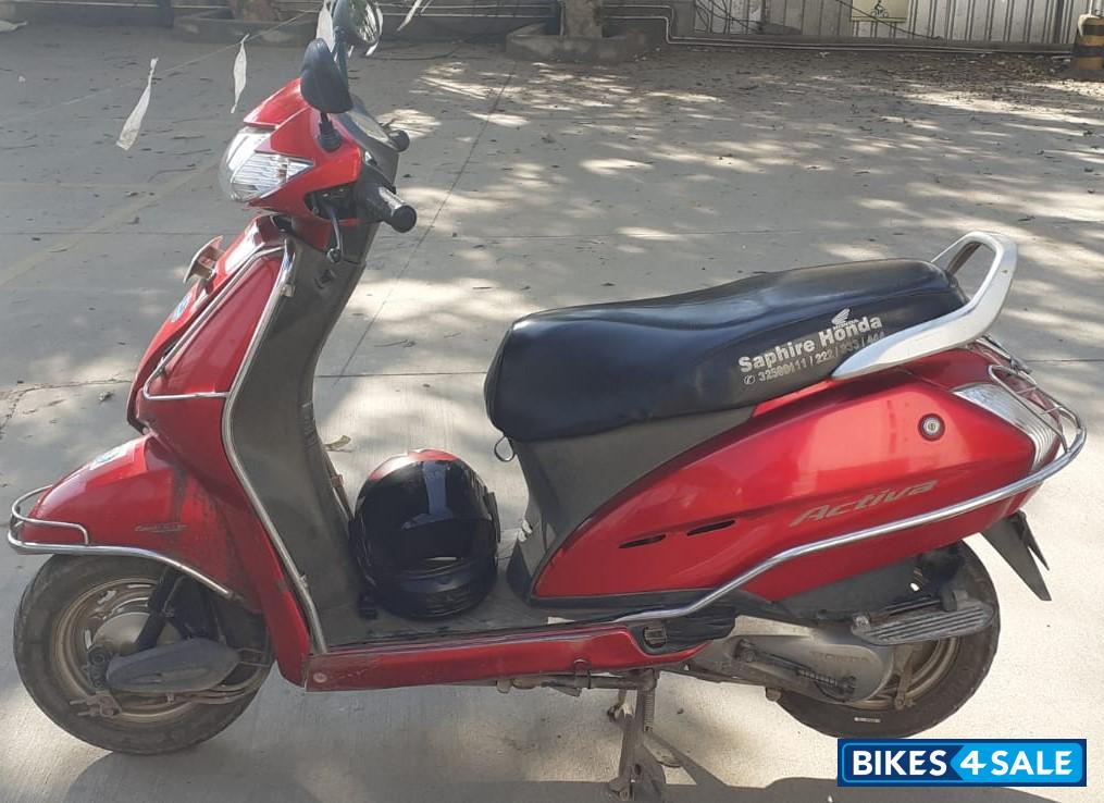 Red Honda Activa