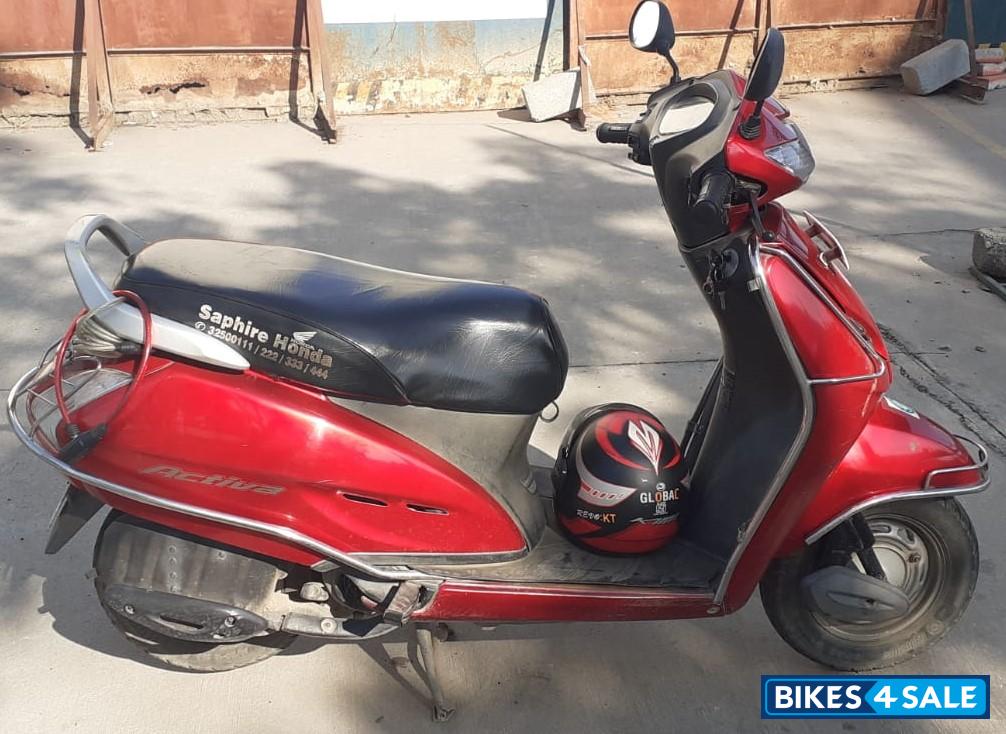Red Honda Activa