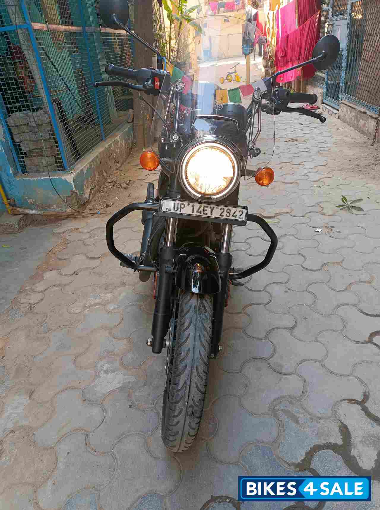 Grey Royal Enfield Meteor 350