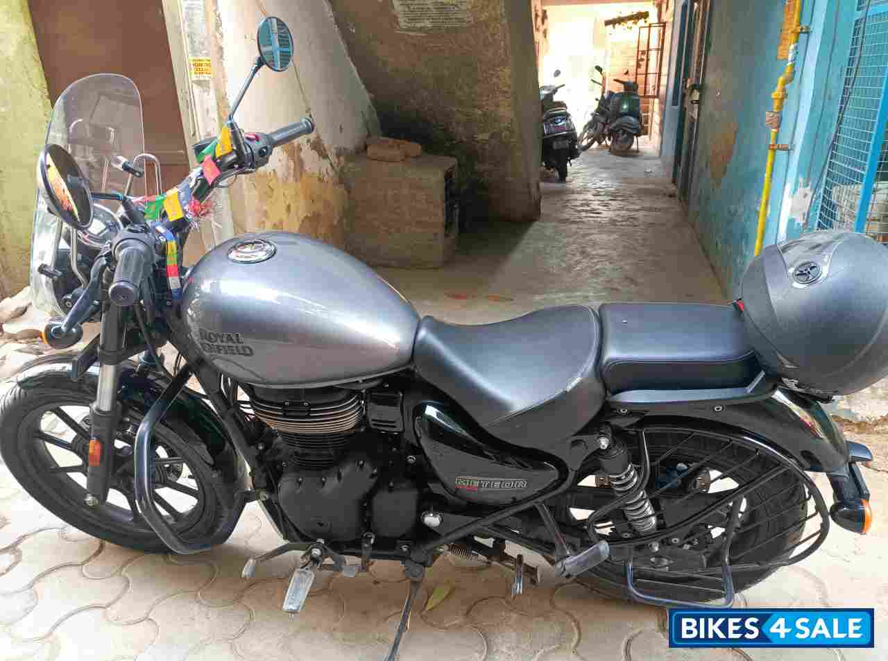 Grey Royal Enfield Meteor 350