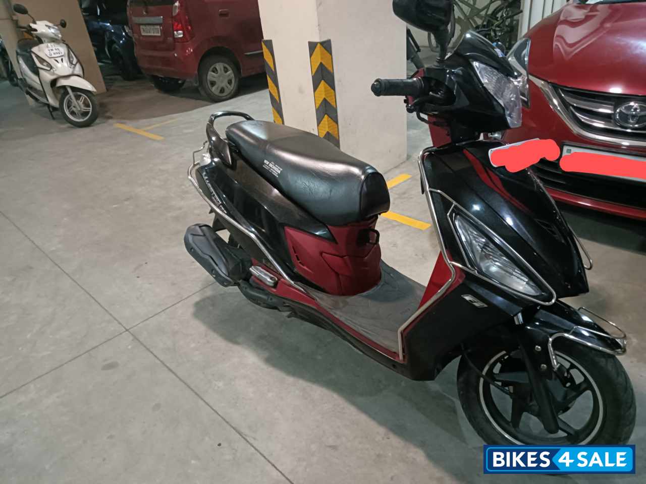 Hero Maestro Edge 125 FI