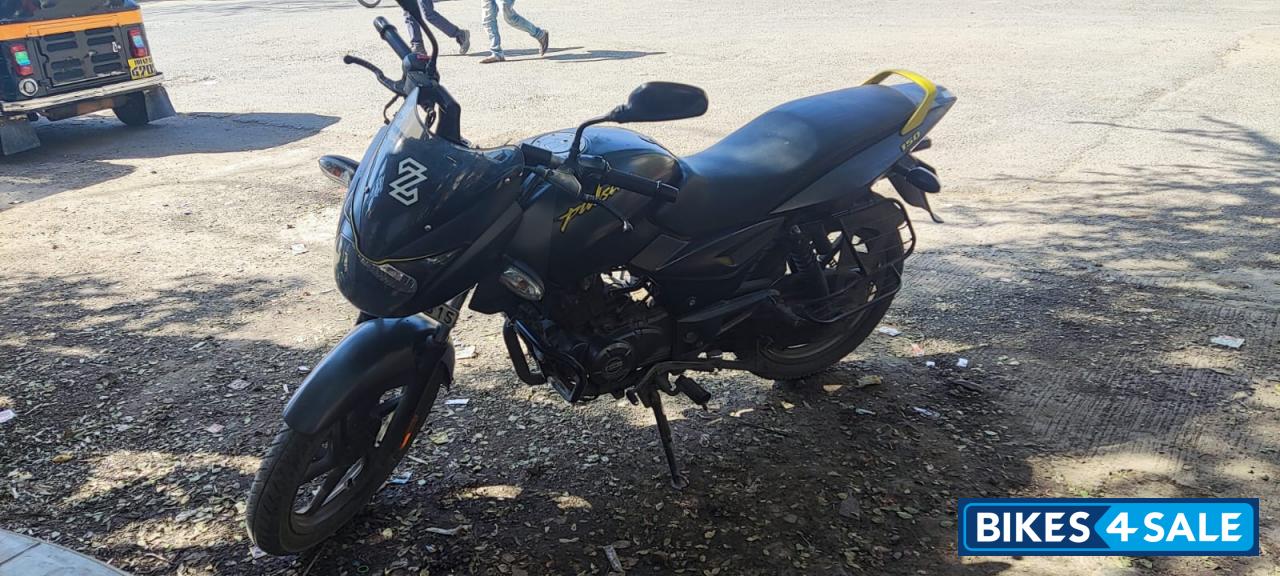 Bajaj Pulsar 150 Neon Bajaj Pulsar 150 Neon