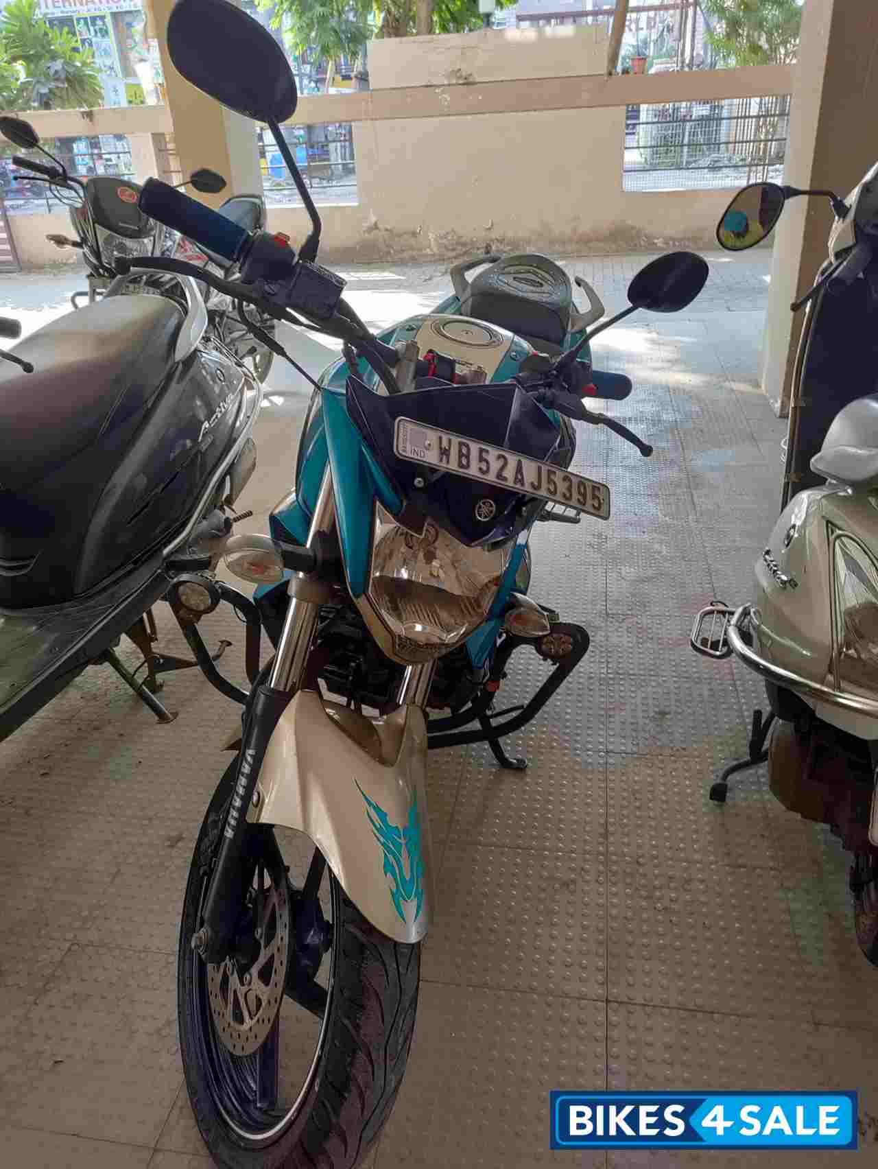 Yamaha FZ-S FI V2 Yamaha FZ-S FI V2