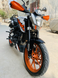 KTM Duke 200