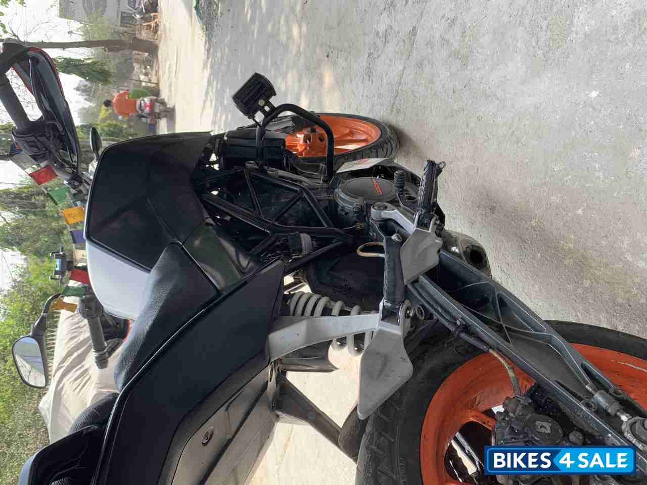 KTM Duke 200