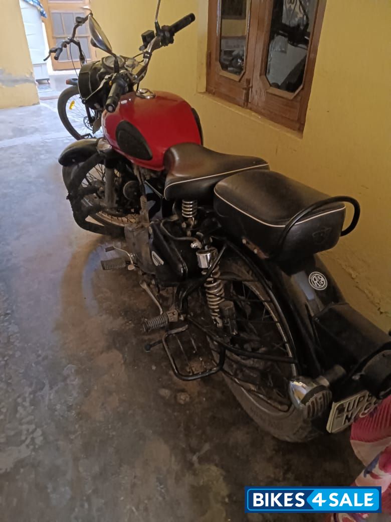Red Royal Enfield Classic 350 Redditch Red