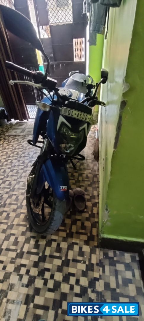 TVS Apache RTR 160 4V BS6