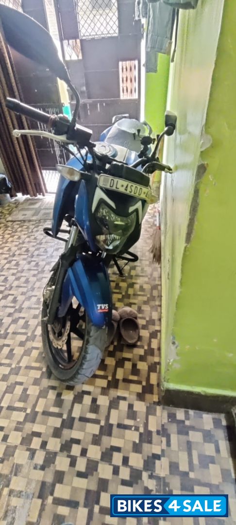 TVS Apache RTR 160 4V BS6