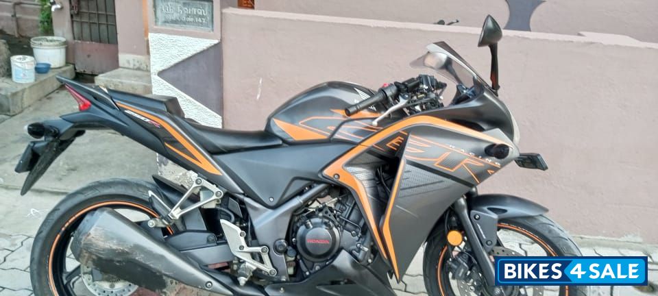 Orange Honda CBR 250R ABS