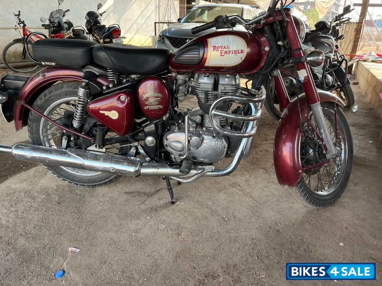 Maroon Royal Enfield Classic 350
