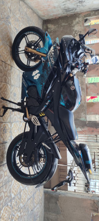 Black Blue Yamaha YZF R15 V2