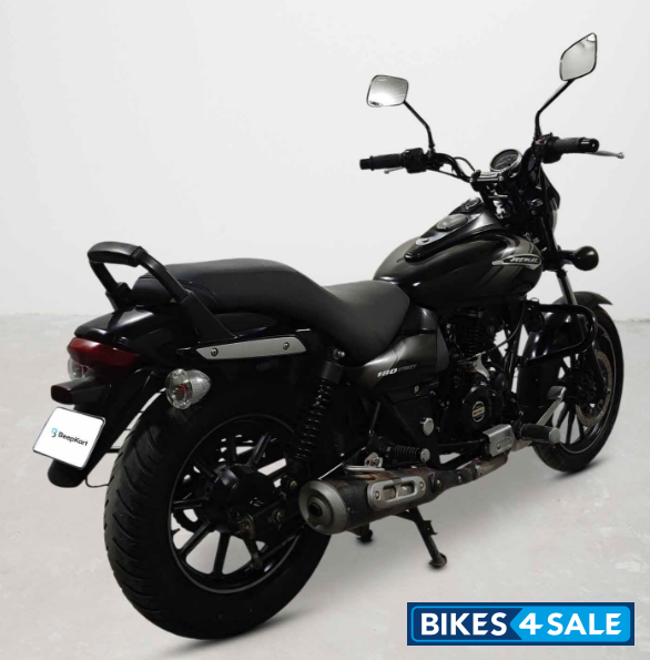 Bajaj Avenger Street 180