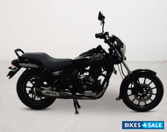 Bajaj Avenger Street 180
