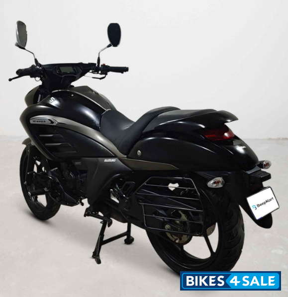 Suzuki Intruder 150