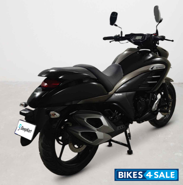 Suzuki Intruder 150