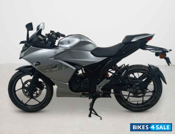 Suzuki Gixxer SF