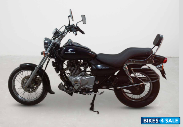 Bajaj Avenger Street 220 BS6