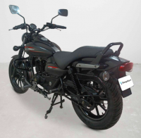 Bajaj Avenger Street 220