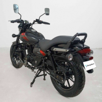 Bajaj Avenger Street 220