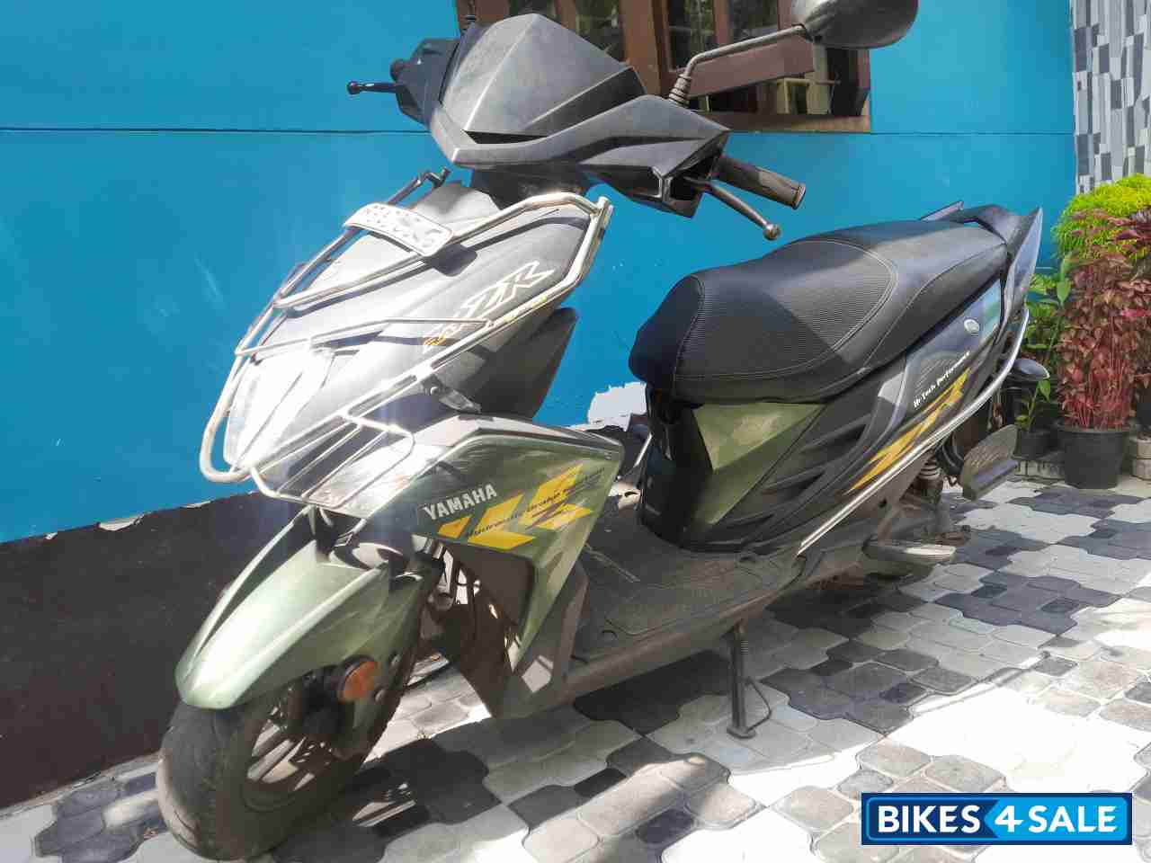 Yamaha Cygnus Ray ZR Yamaha Cygnus Ray ZR