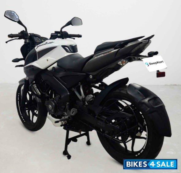 Bajaj Pulsar NS200