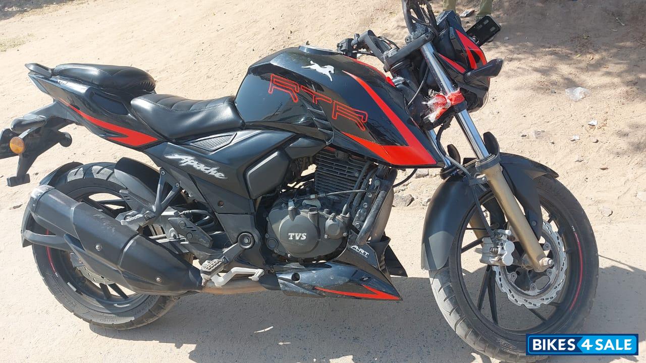 TVS Apache RTR 200 4V Race Edition 2.0