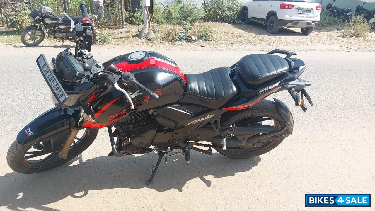 TVS Apache RTR 200 4V Race Edition 2.0