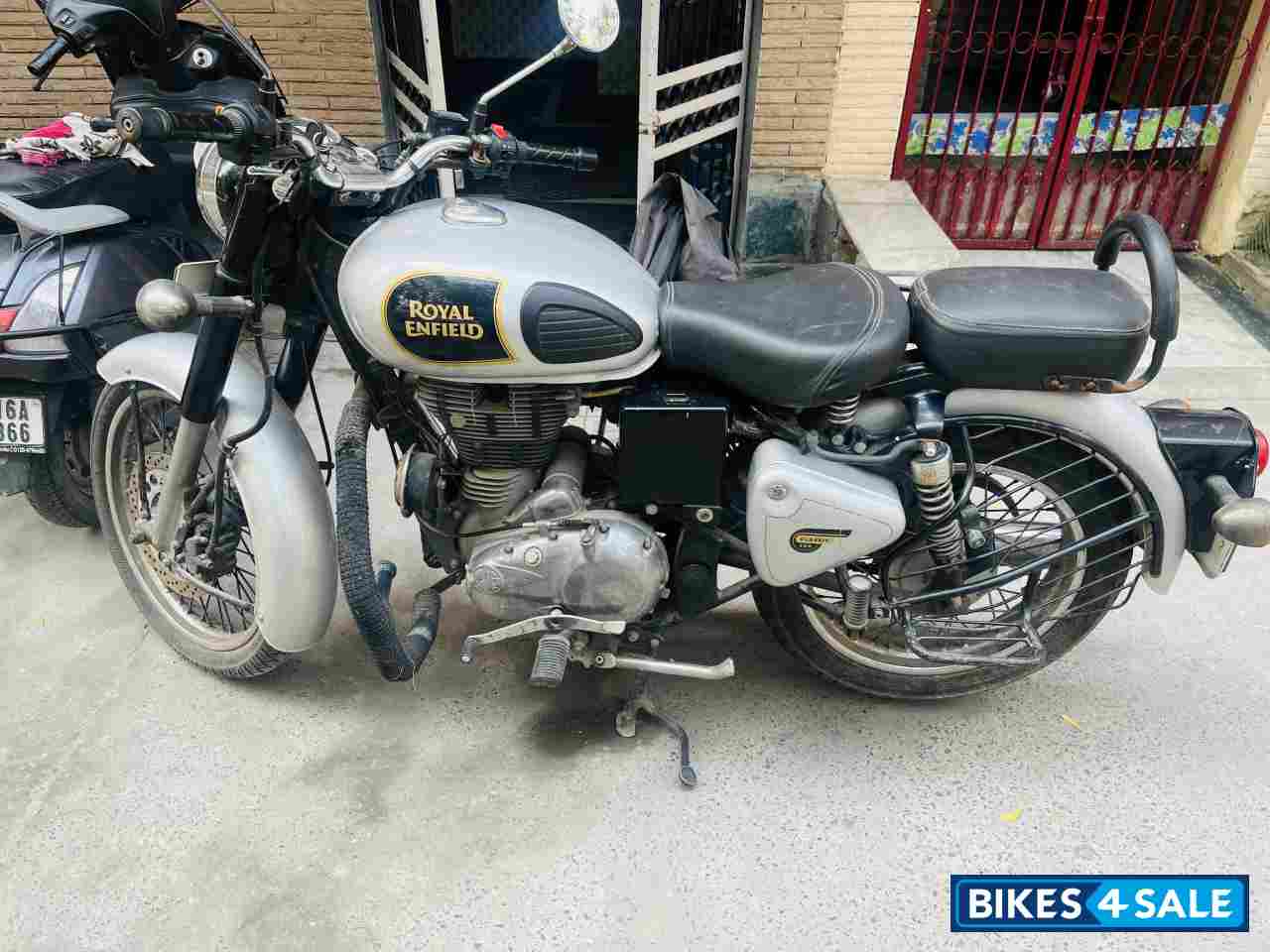 Royal Enfield Classic 350