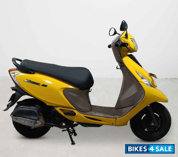 TVS Scooty Zest 110 BS6