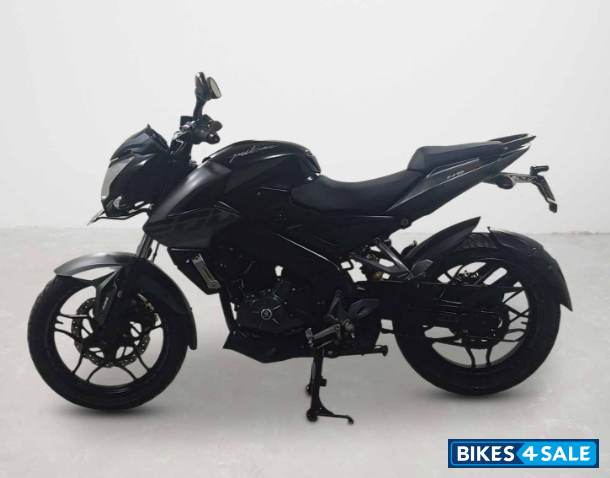 Bajaj Pulsar NS200
