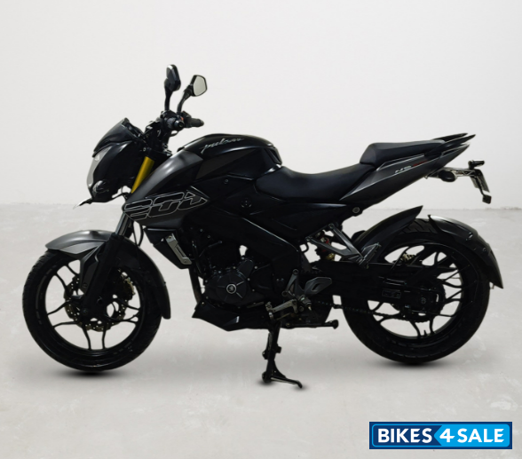 Bajaj Pulsar NS200