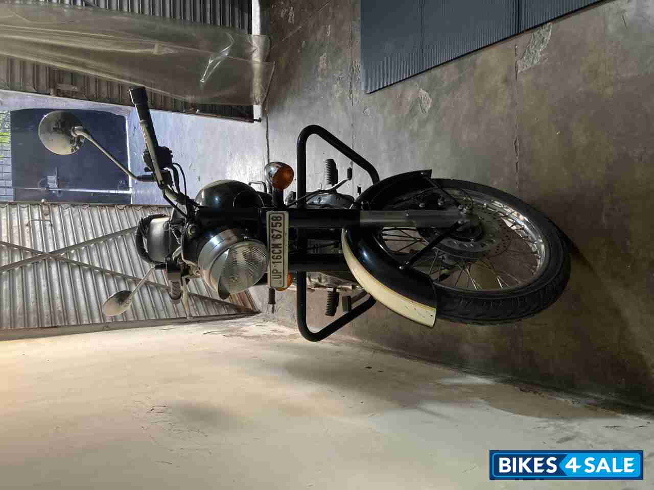 Royal Enfield Classic 500