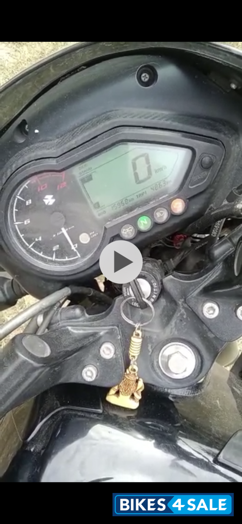 Bajaj Pulsar 125 Split Seat Bajaj Pulsar 125 Split Seat