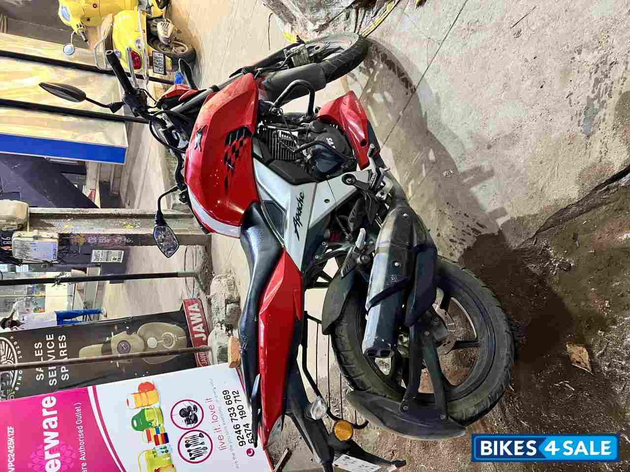 TVS Apache RTR 160 4V