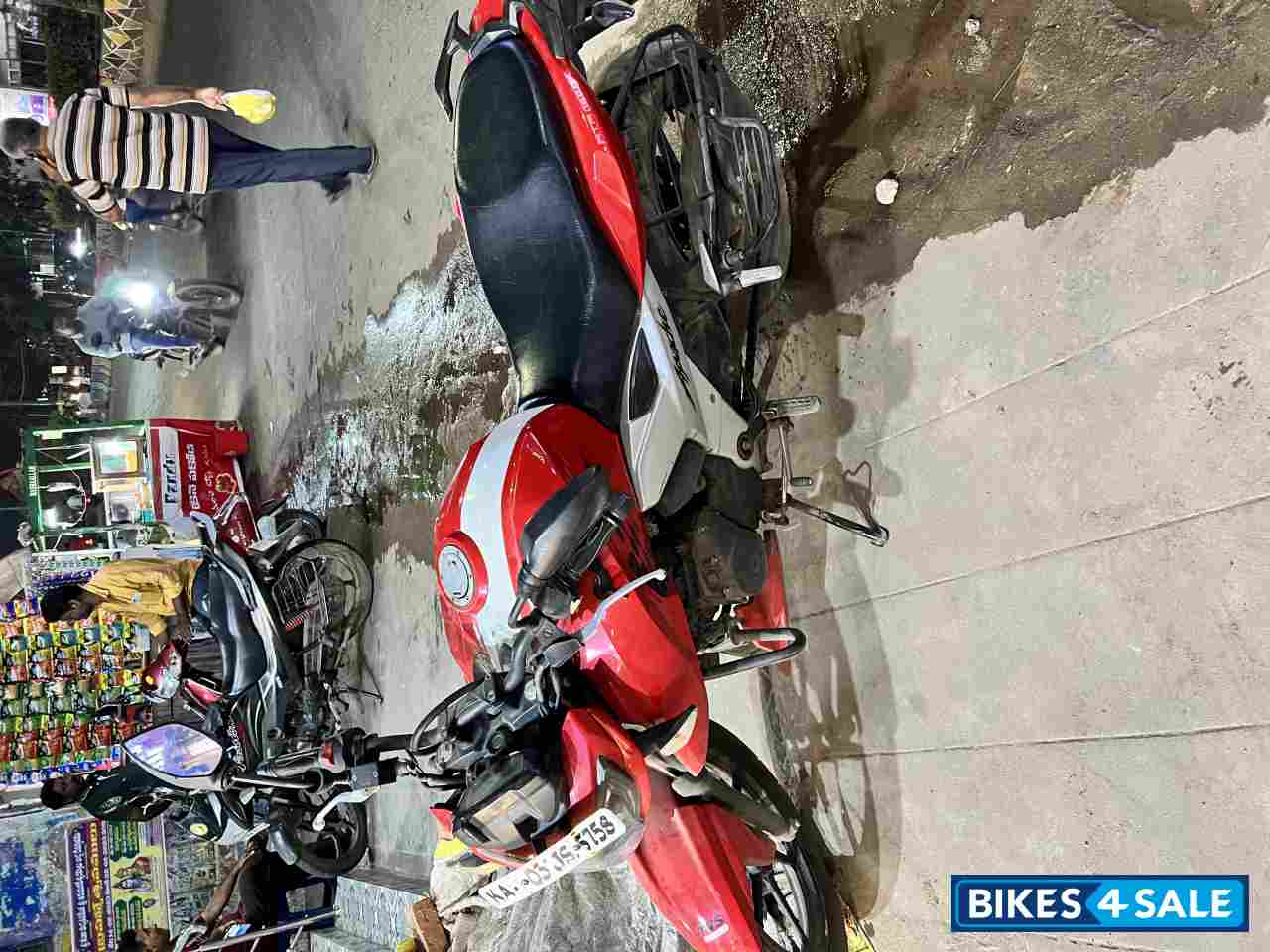 TVS Apache RTR 160 4V