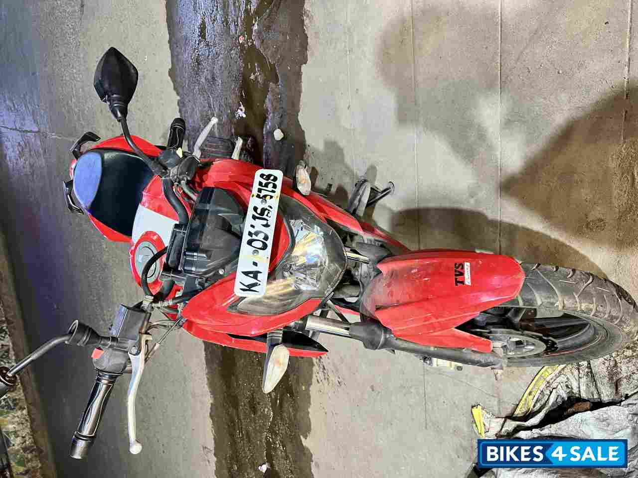 TVS Apache RTR 160 4V