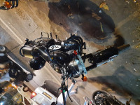 Black Royal Enfield Classic 350 2021