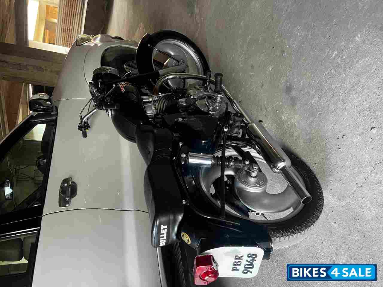 Royal Enfield Bullet 350